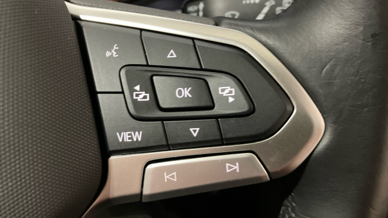 Volkswagen Transporter T32 Lwb Diesel 2.0 TDI 150 Highline Kombi Van